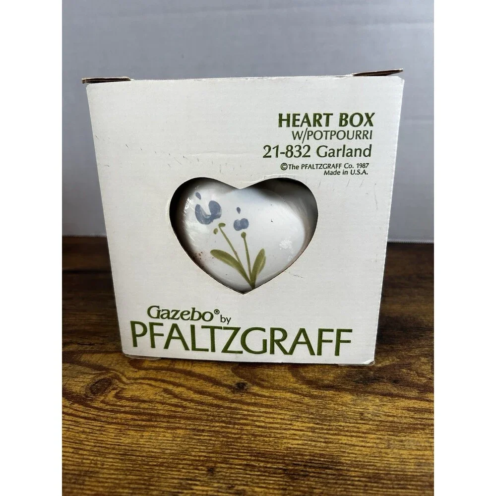 Pfaltzgraff Country Airs Heart Potpourri Box Garland Open Box New Vintage Decor